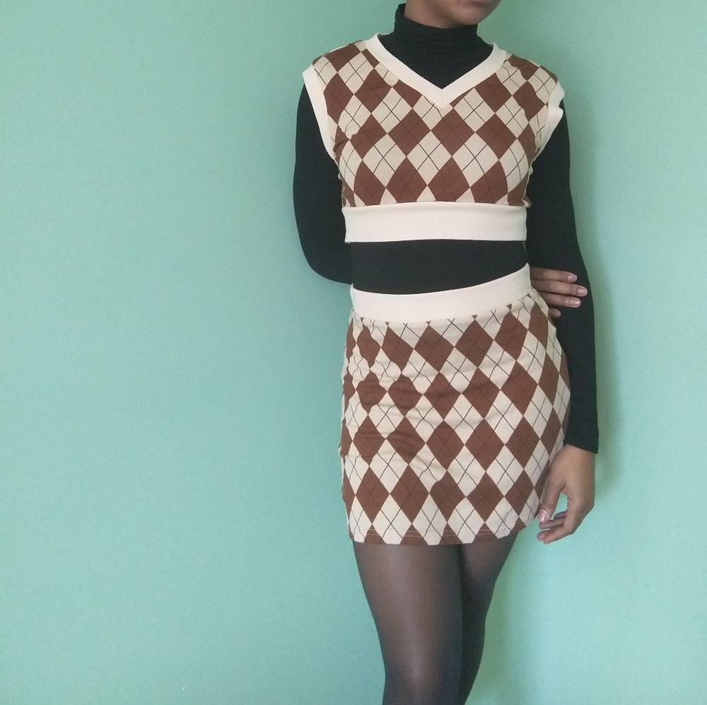 Shein Brown And Cream Argyle Pattern Sweater Two … - image 7